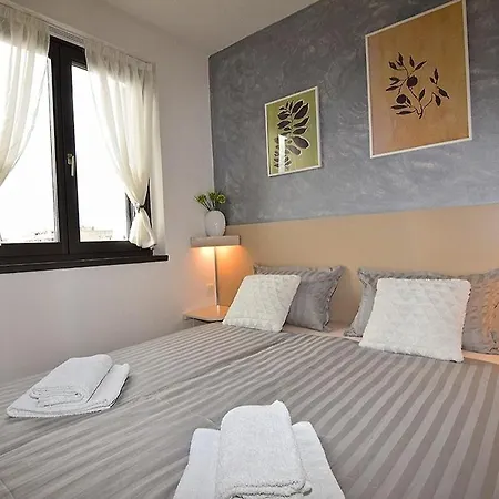 Apartament Sole Apartman-near Pula